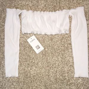 White fitted crop top